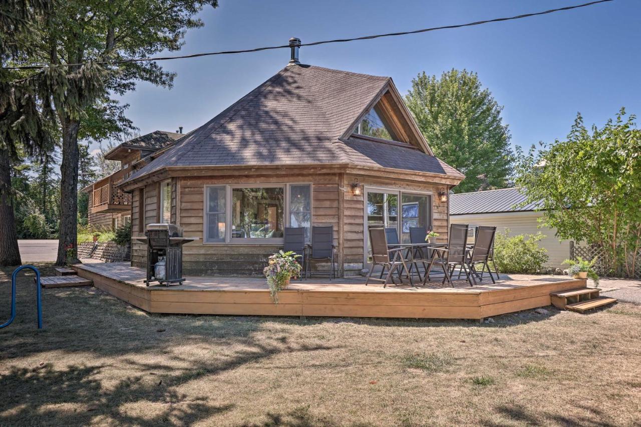 Lakefront Manitou Cottage Less Than 1 Mi To Downtown! Suttons Bay Exterior photo